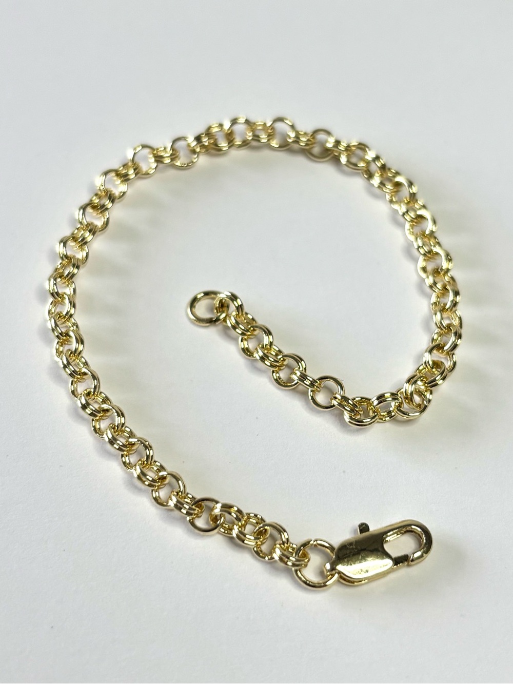 Gold double o-link bracelet